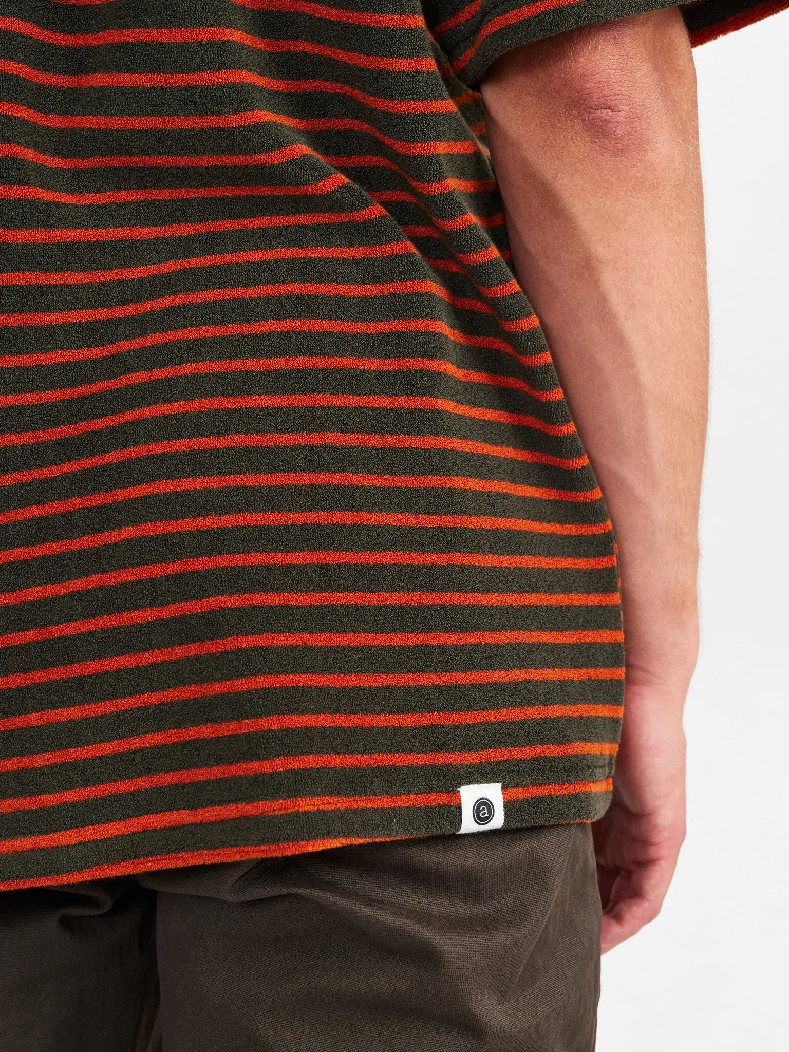 AKHOLGER FROTTE STRIPE TEE - Forest night