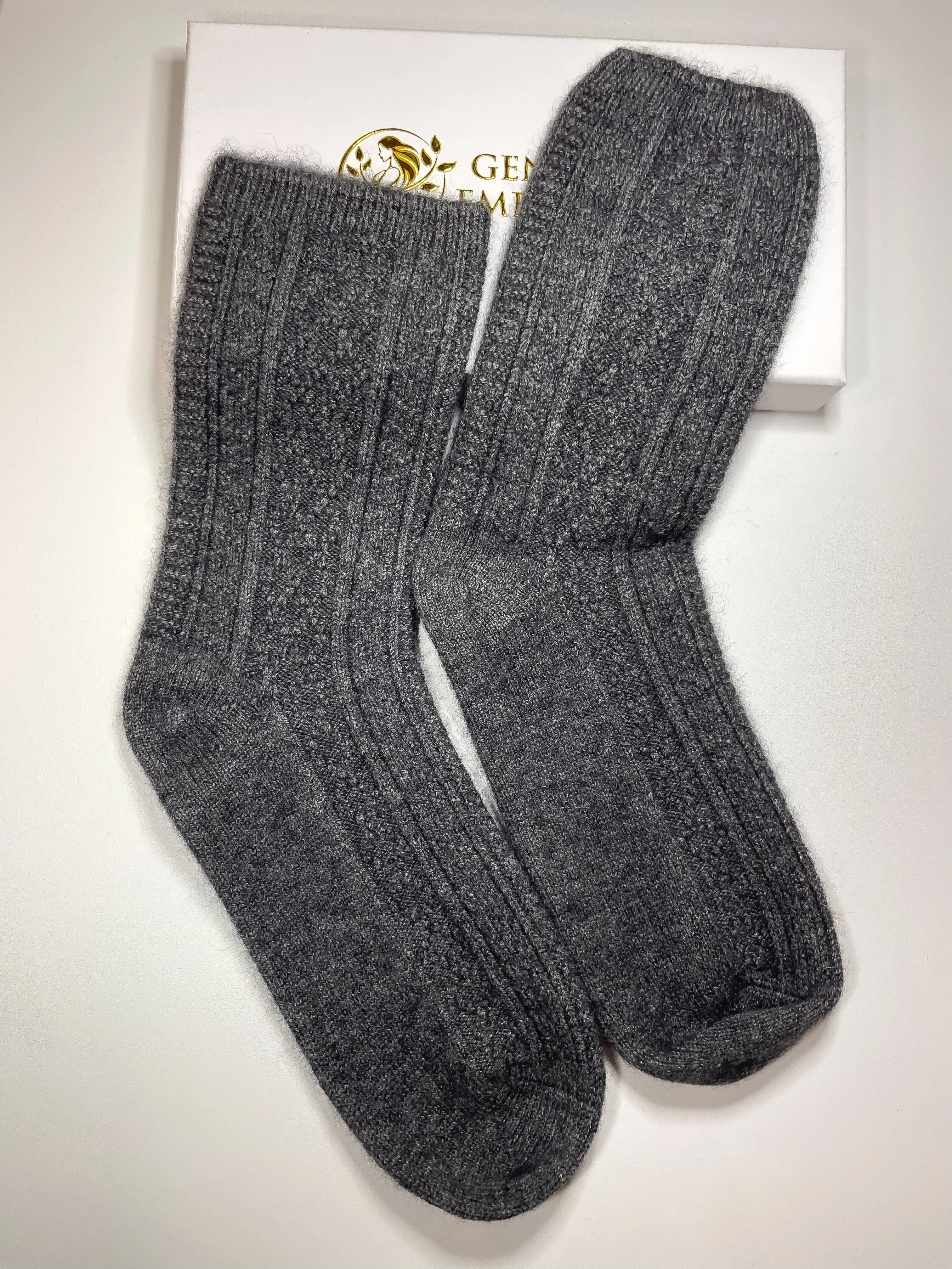 Best Cashmere Socks Women’s – Brown, Black and Charcoal with a Pattern