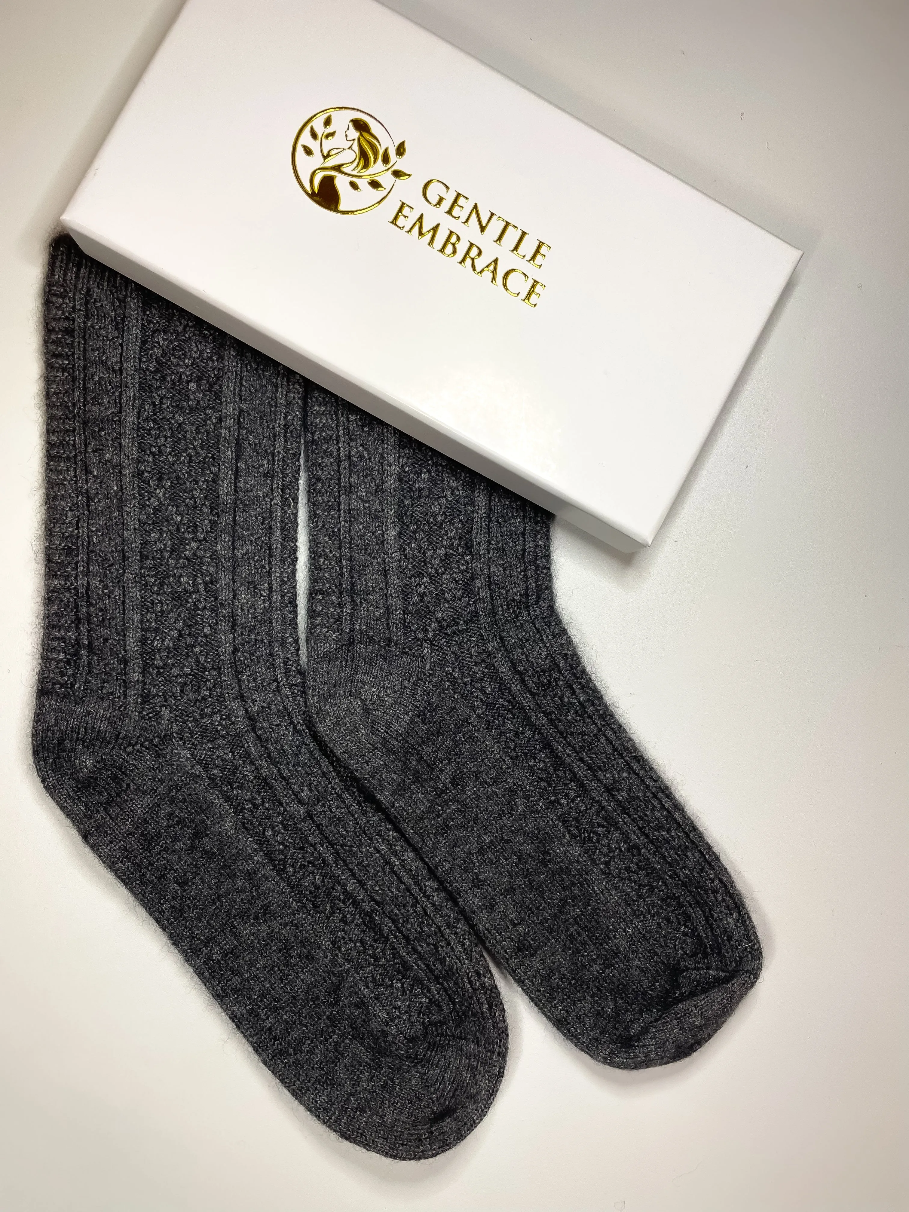 Best Cashmere Socks Women’s – Brown, Black and Charcoal with a Pattern