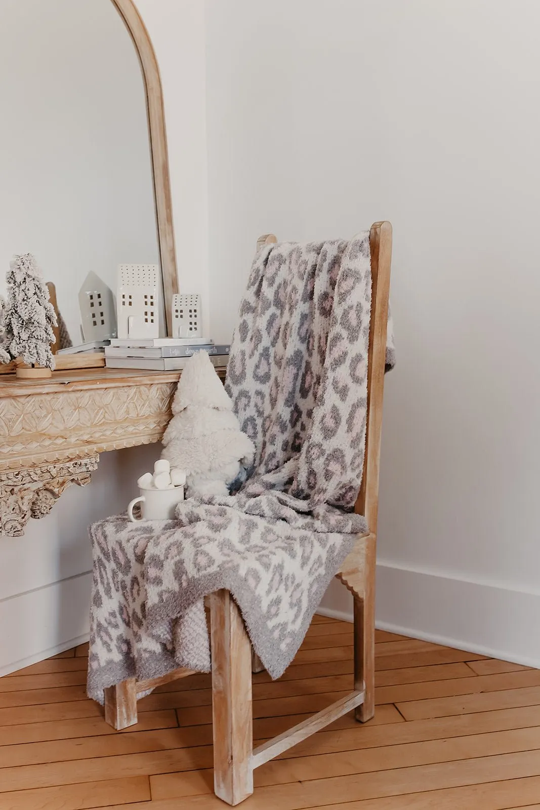 Grey Leopard Throw Blanket - DOORBUSTER