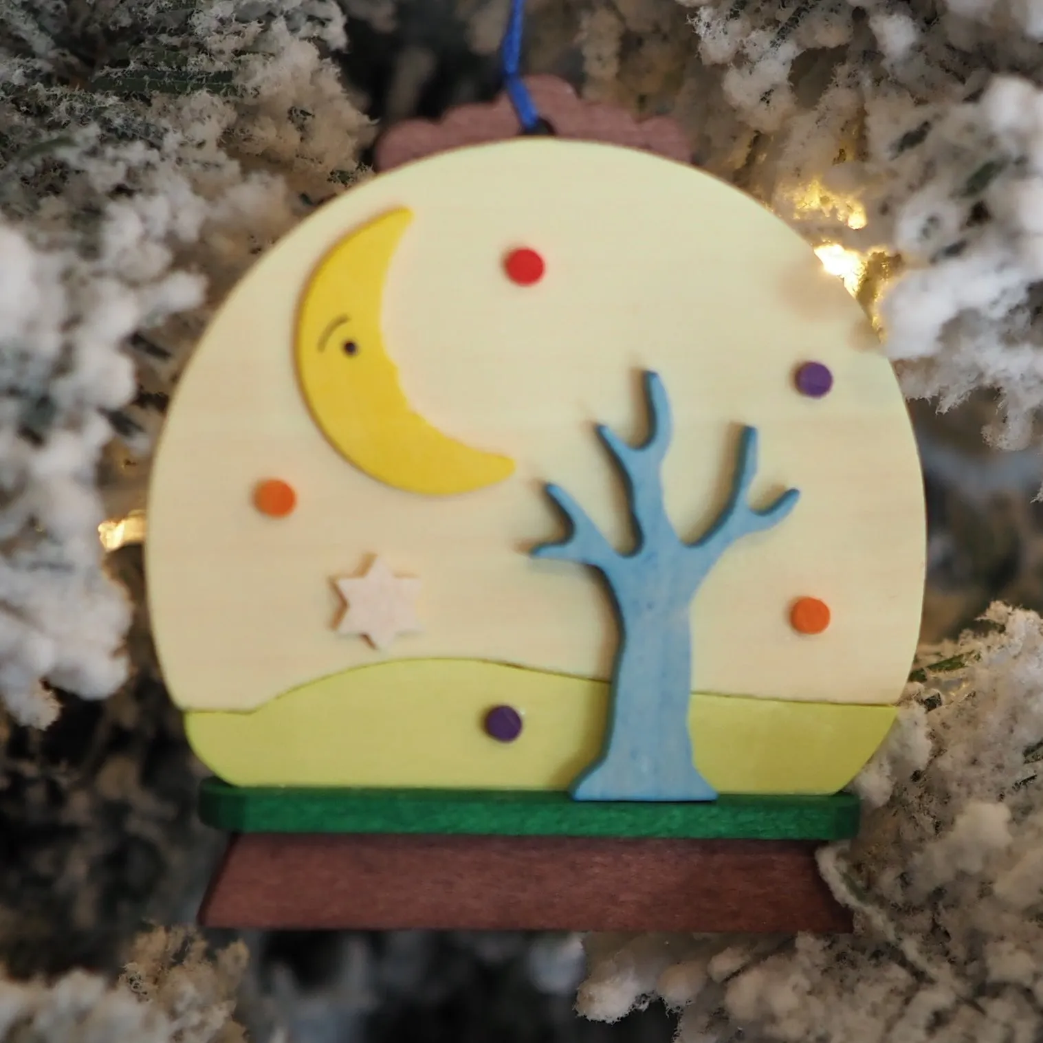 Snow Globe - Hugo Hedgehog - Christmas tree decoration