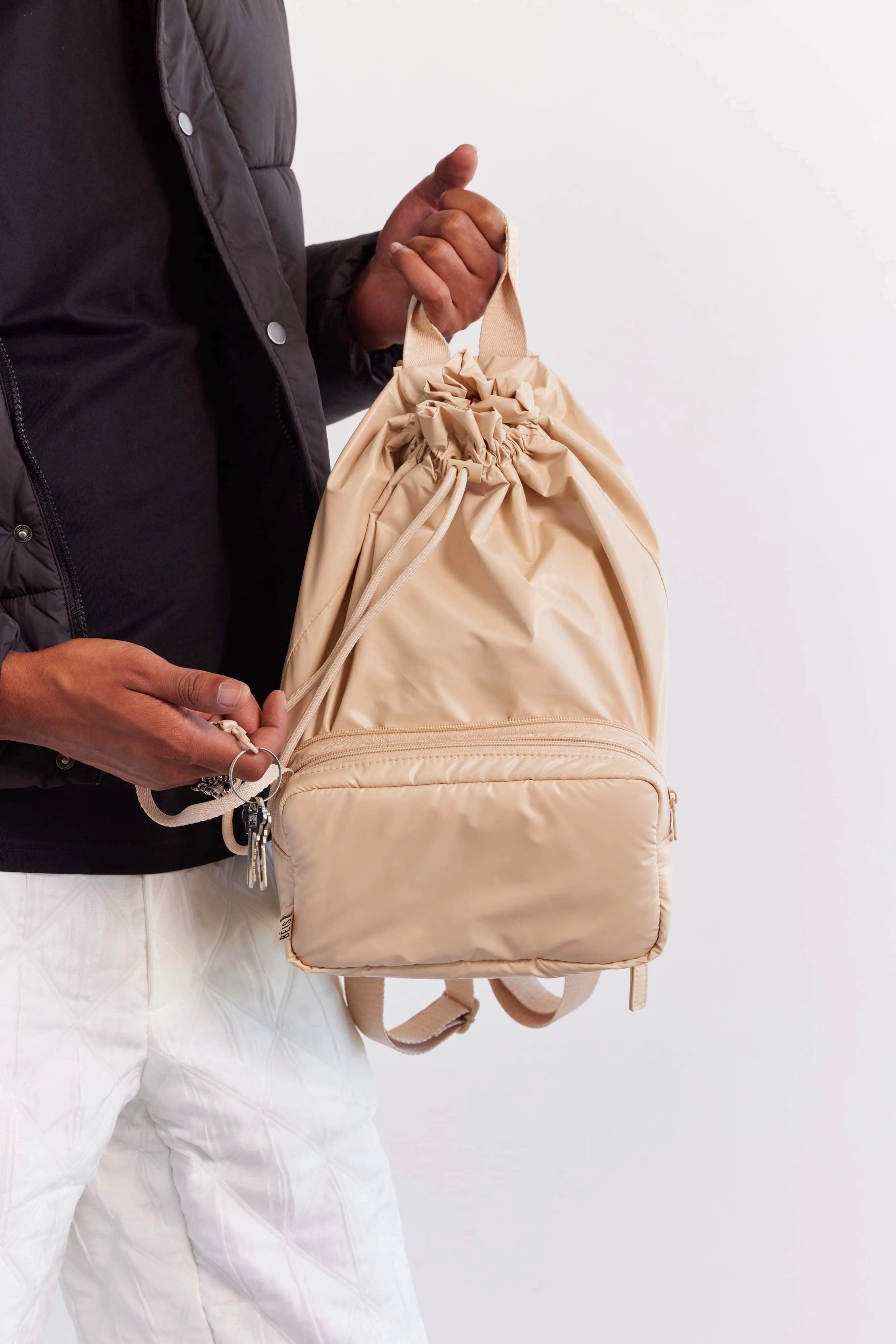 The Expandable Pouch in Beige