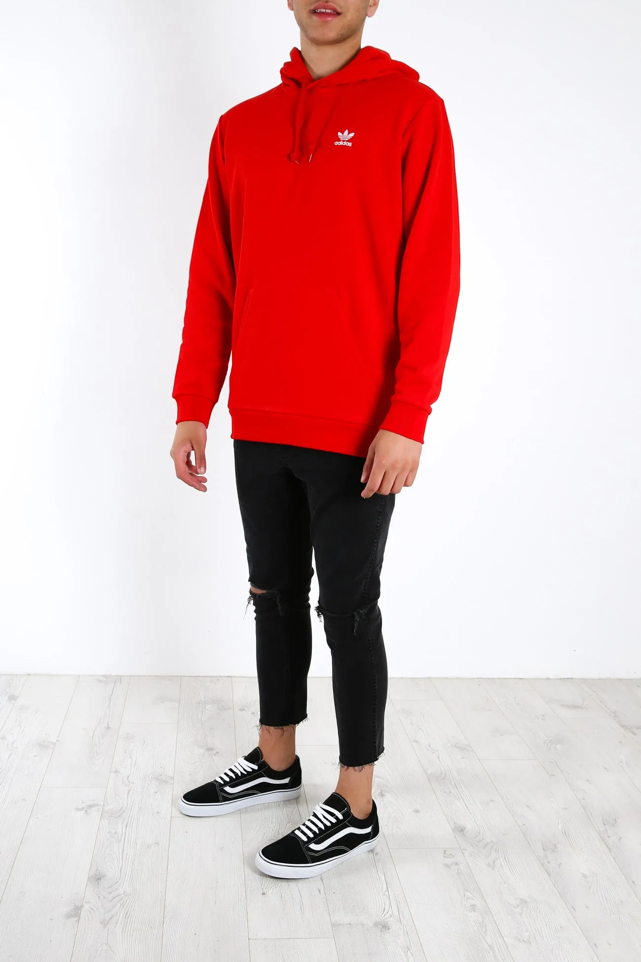 Trefoil Essentials Hoodie Scarlet