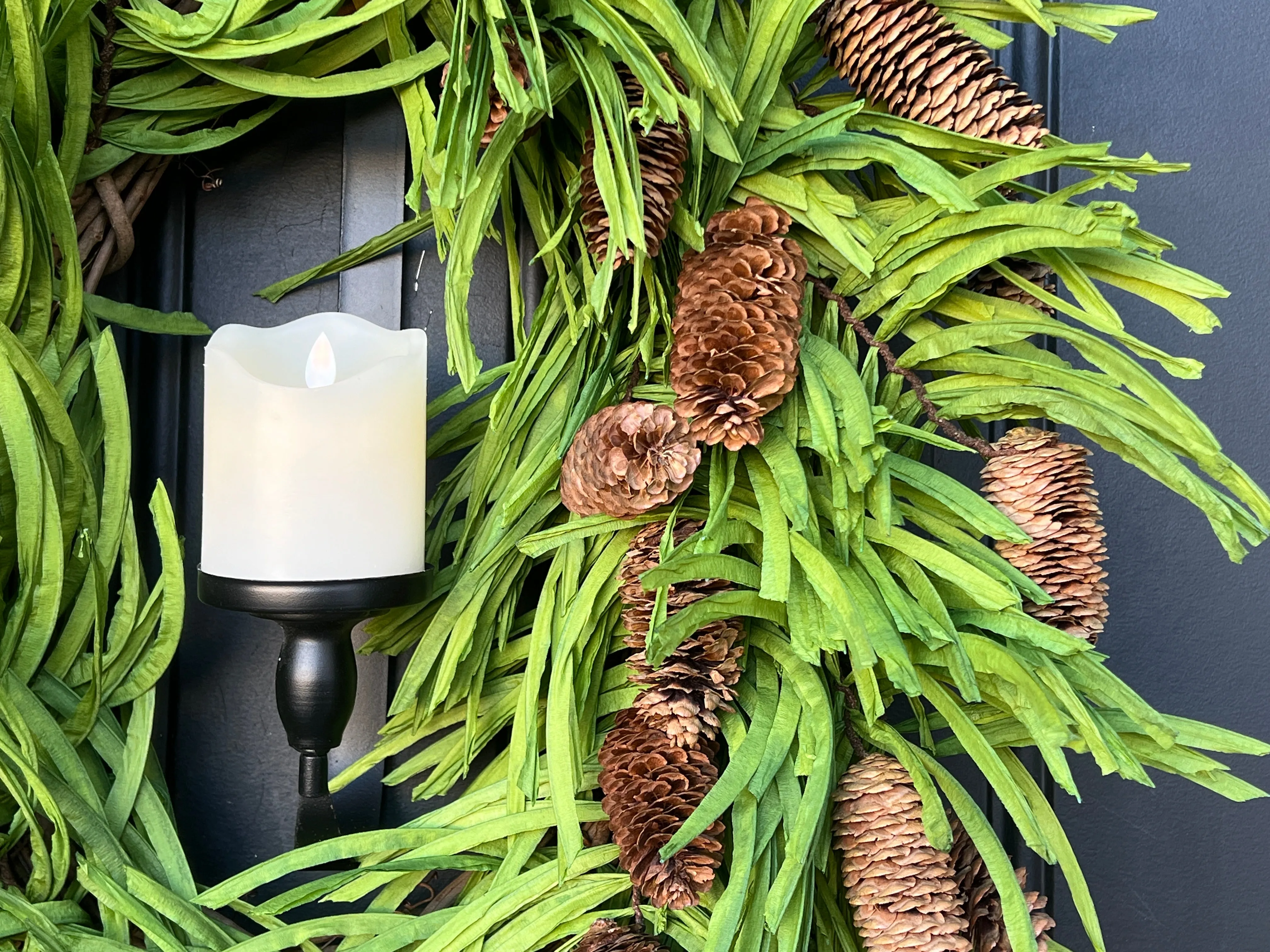 Tropical Christmas Wreath with Flickering Candle