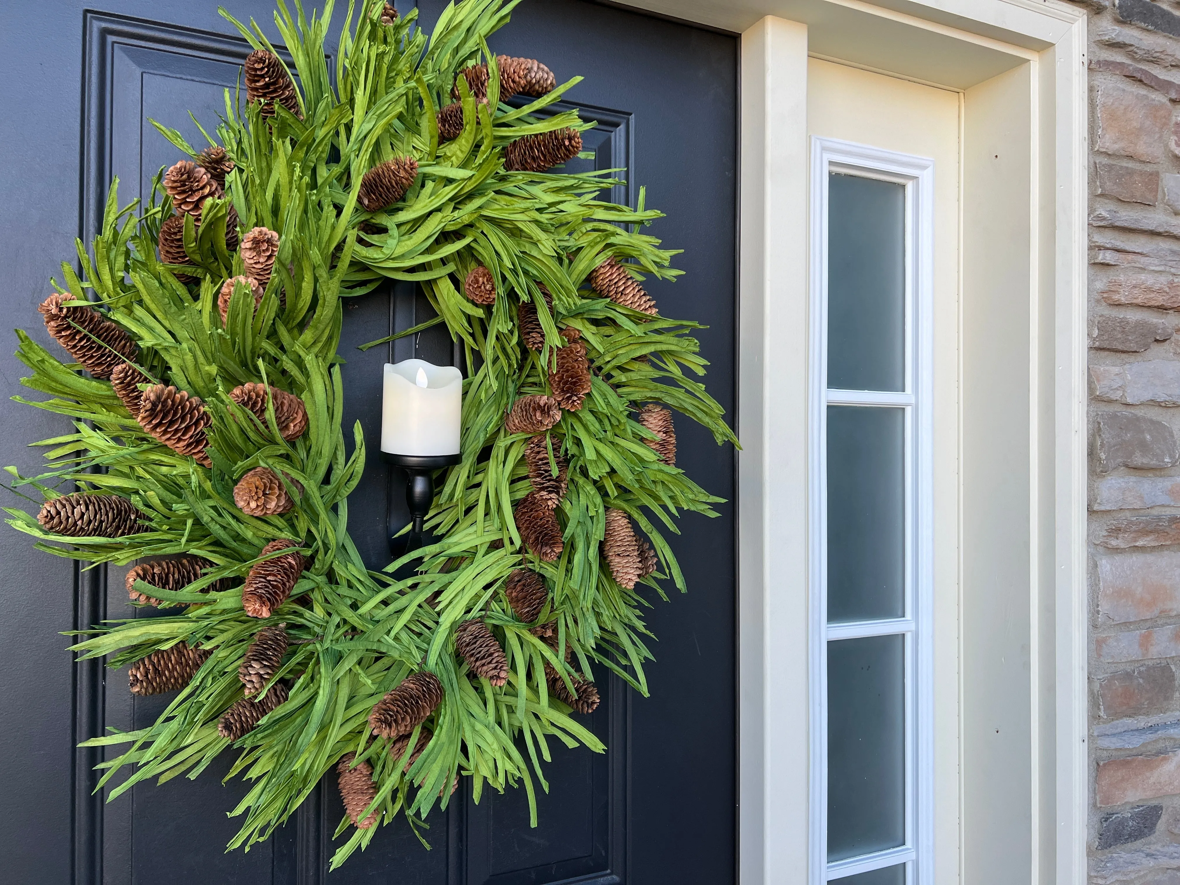 Tropical Christmas Wreath with Flickering Candle