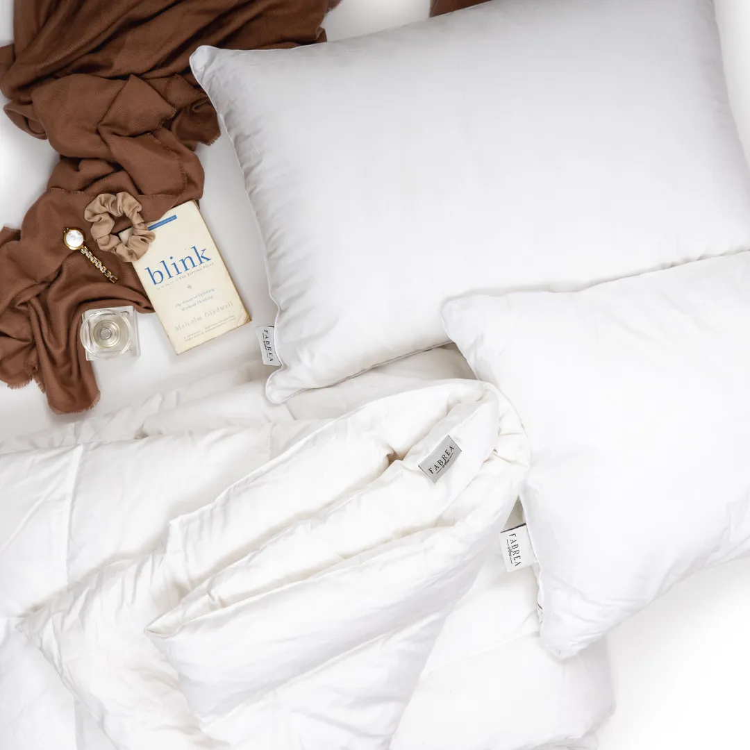 Winter Essentials: Comfort Set (2 Pillows   Fluffy Winter Duvet)