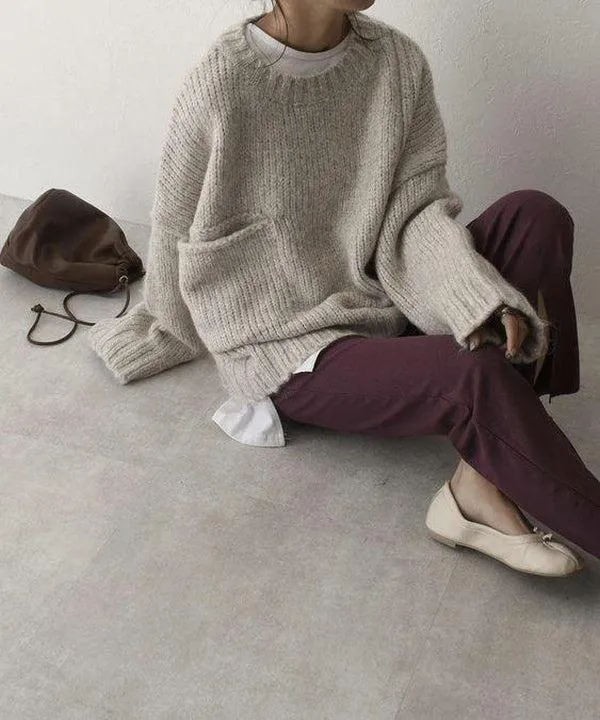 Women's Oversized Round Neck Knitted Jumper with Pocket | Ideal for Autumn/Winter